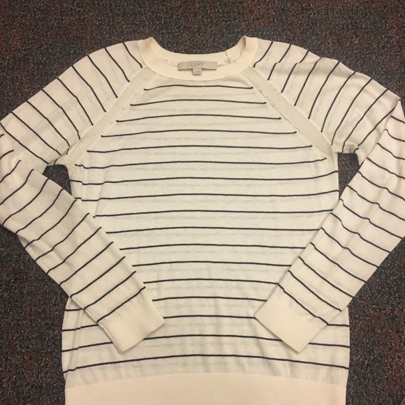 LOFT Sweater - Picture 2 of 7